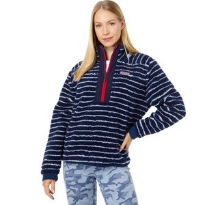 Vineyard Vines Break Strip Sherpa Super Shep.  Size M, Navy Stripe.  NWT